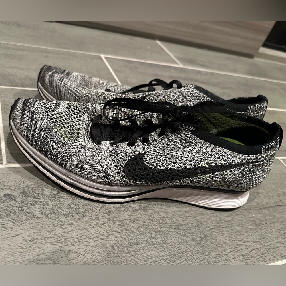 Nike Flyknit Racer Oreo, Men's Black and Gray Running Shoes, NWOT